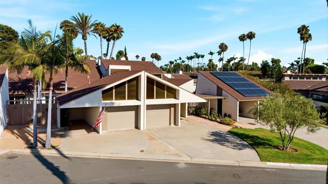 137 Via Coronado, Rancho Santa Fe, CA 92091