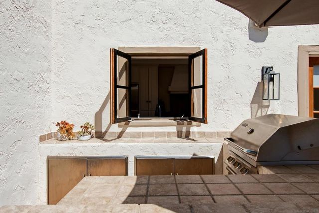 137 Via Coronado, Rancho Santa Fe, CA 92091