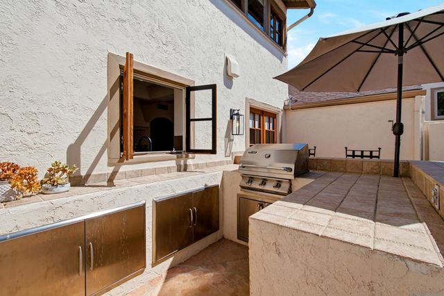 137 Via Coronado, Rancho Santa Fe, CA 92091