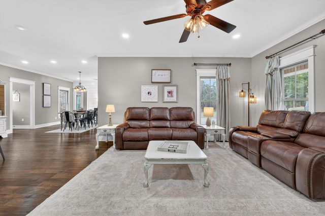 39 Boning Rd, Fayetteville, TN 37334