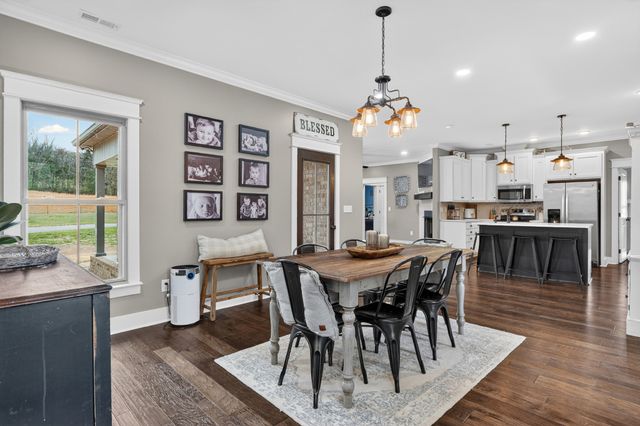 39 Boning Rd, Fayetteville, TN 37334