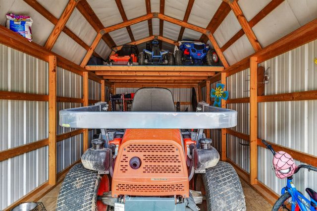 39 Boning Rd, Fayetteville, TN 37334