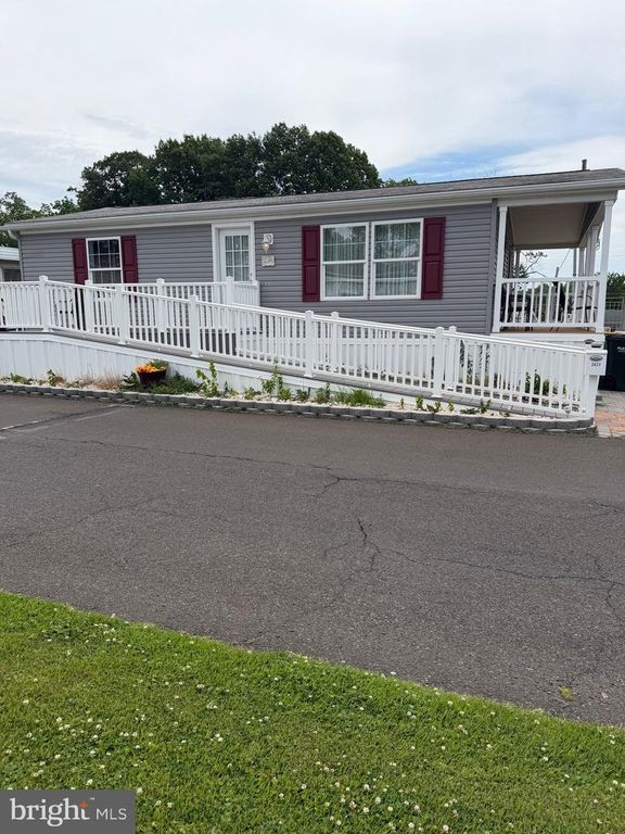 3421 ROSE AVE, Feasterville Trevose, PA 19053