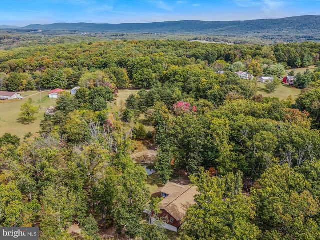 79 WHISKEY STILL RD, Berkeley Springs, WV 25411