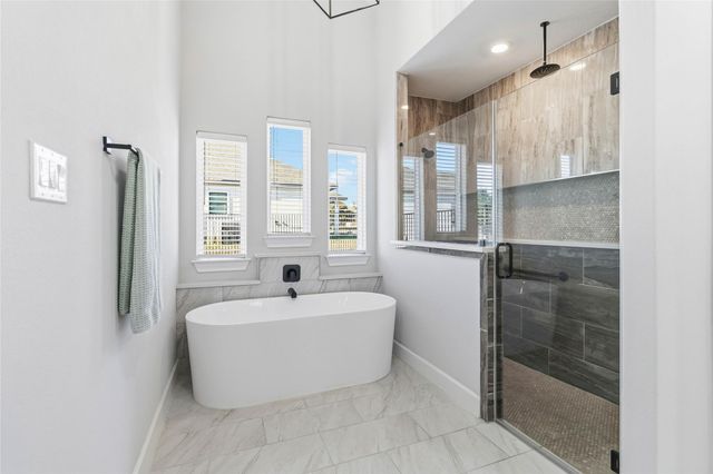 640 Prairie Clover DR, Dripping Springs, TX 78620