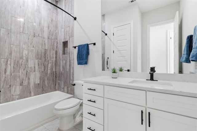 640 Prairie Clover DR, Dripping Springs, TX 78620