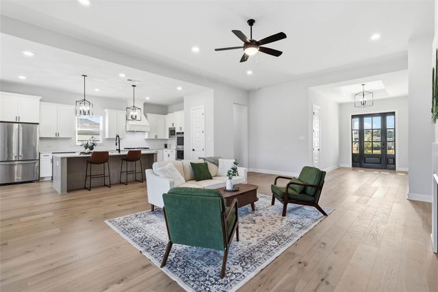 640 Prairie Clover DR, Dripping Springs, TX 78620