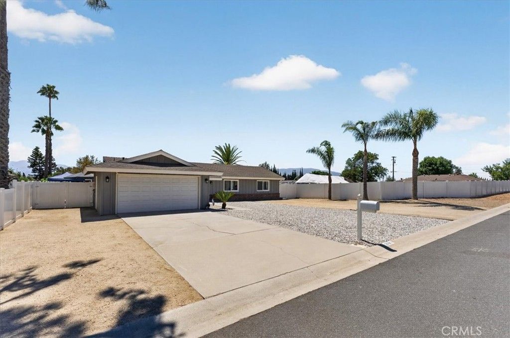 2090 Paddock, Norco, CA 92860
