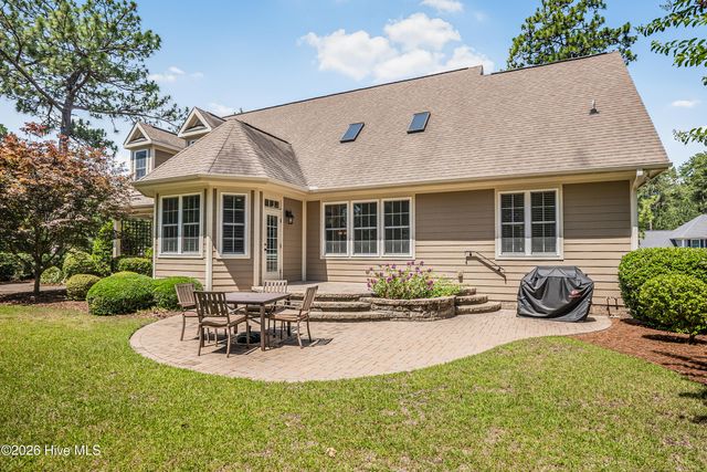 175 Wiregrass Lane, Southern Pines, NC 28387