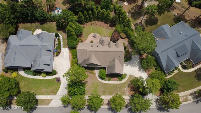 175 Wiregrass Lane, Southern Pines, NC 28387