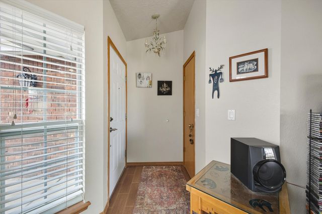 33 Apache Plume Road, Los Lunas, NM 87031