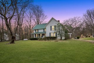 2360 Seven Mile Ferry Rd, Clarksville, TN 37040