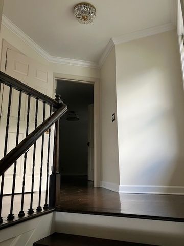 228 4th Ave N Apt 7, Franklin, TN 37064