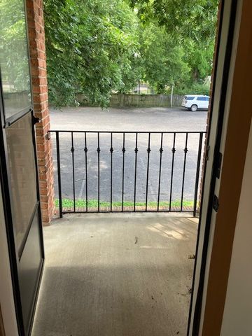 228 4th Ave N Apt 7, Franklin, TN 37064