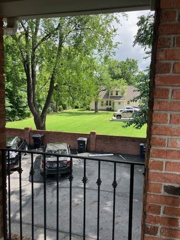 228 4th Ave N Apt 7, Franklin, TN 37064