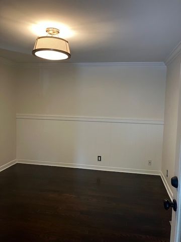 228 4th Ave N Apt 7, Franklin, TN 37064