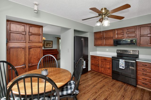 3309 Eula Drive, Urbandale, IA 50322