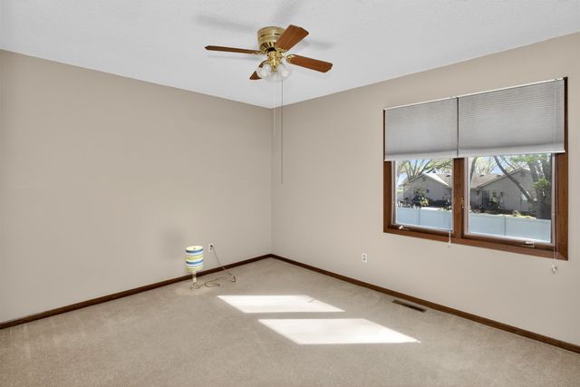 3309 Eula Drive, Urbandale, IA 50322