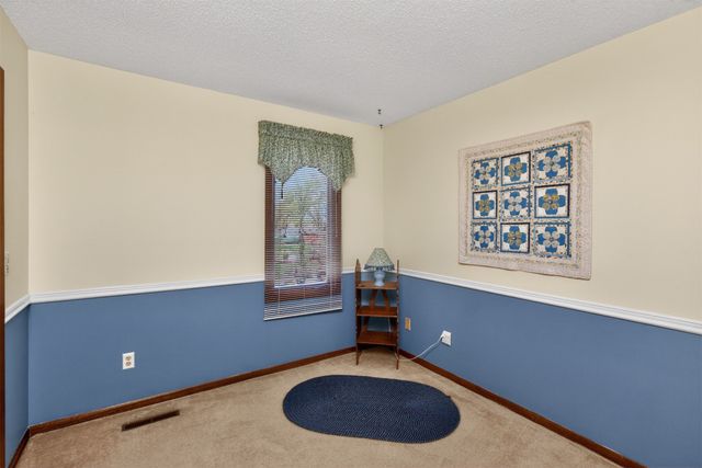 3309 Eula Drive, Urbandale, IA 50322