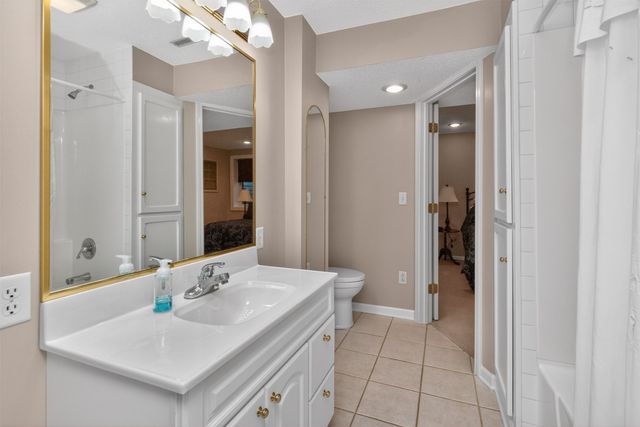 3309 Eula Drive, Urbandale, IA 50322