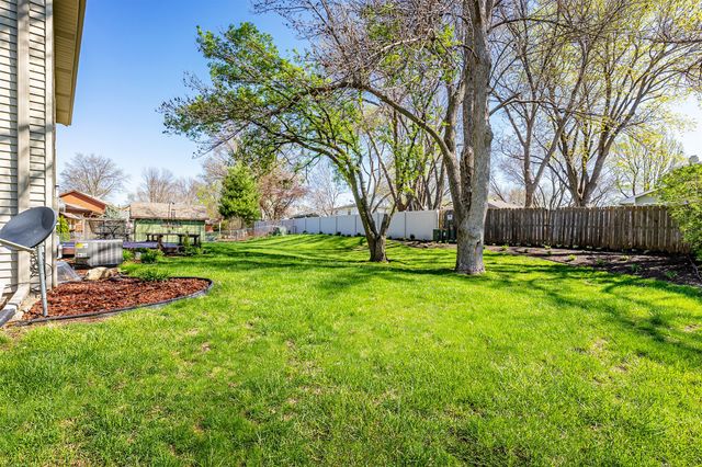 3309 Eula Drive, Urbandale, IA 50322