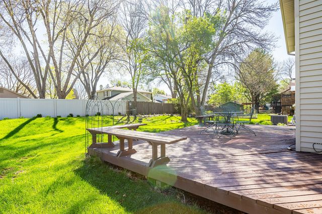 3309 Eula Drive, Urbandale, IA 50322