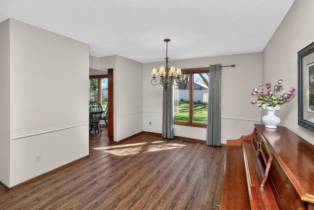 3309 Eula Drive, Urbandale, IA 50322