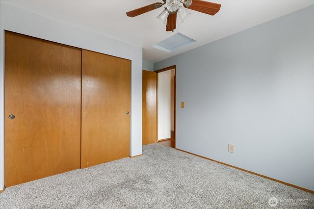 1864 NE 11th Avenue, Oak Harbor, WA 98277