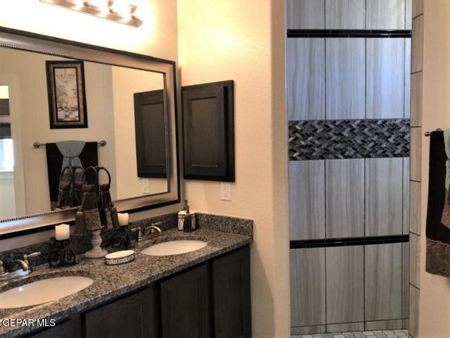 12924 Indian Canyon Drive, El Paso, TX 79928