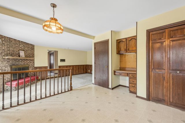 5017 Kenneth Drive, Crystal Lake, IL 60014