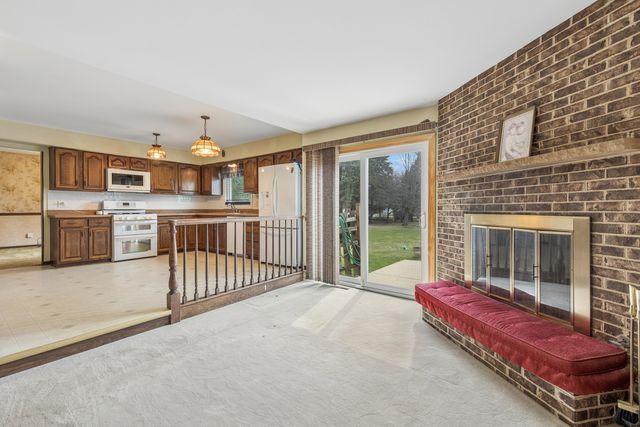 5017 Kenneth Drive, Crystal Lake, IL 60014