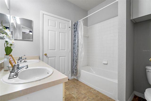 3615 CONROY ROAD 614, Orlando, FL 32839