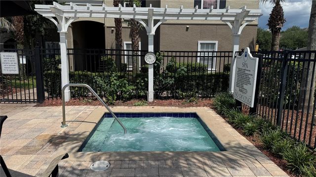 3615 CONROY ROAD 614, Orlando, FL 32839