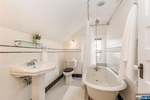 17 Mendl Terrace, Montclair, NJ 07042