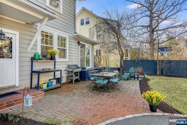 17 Mendl Terrace, Montclair, NJ 07042
