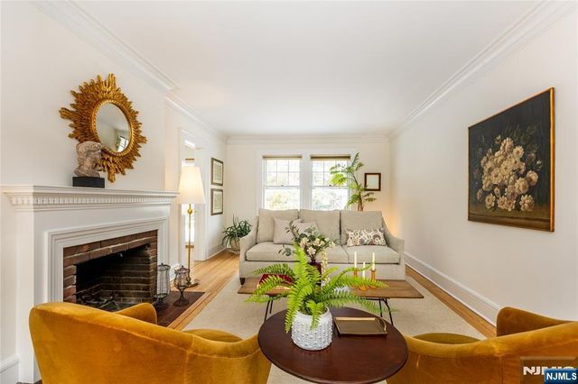 17 Mendl Terrace, Montclair, NJ 07042