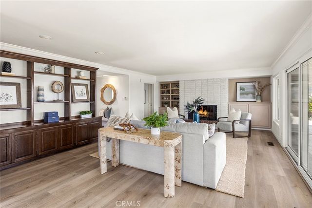 10311 Ladera Senda, North Tustin, CA 92705