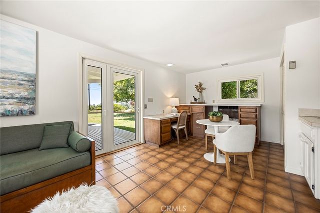 10311 Ladera Senda, North Tustin, CA 92705