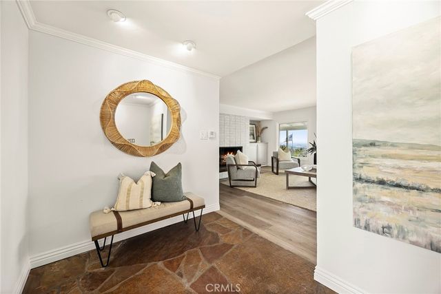 10311 Ladera Senda, North Tustin, CA 92705