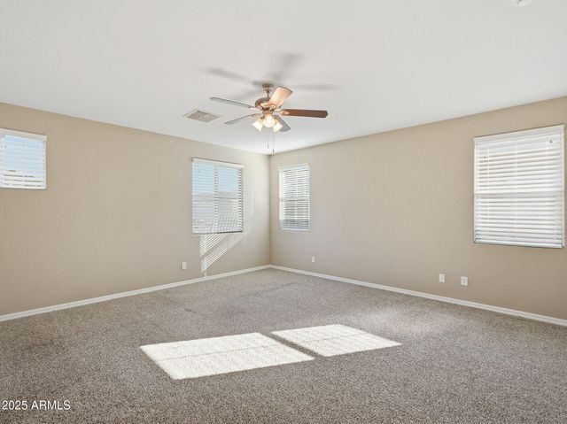 2251 S OSBORN Lane, Gilbert, AZ 85295