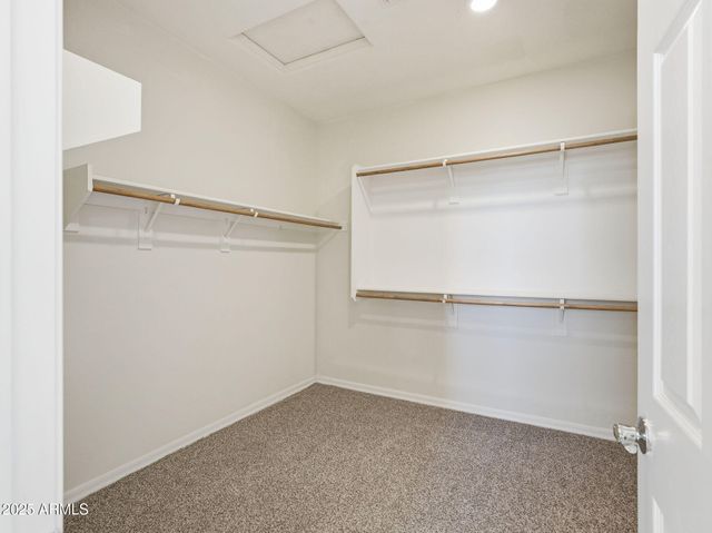 2251 S OSBORN Lane, Gilbert, AZ 85295