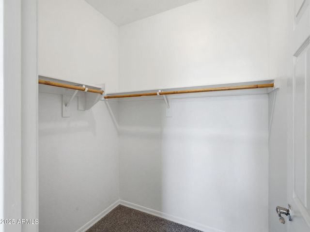 2251 S OSBORN Lane, Gilbert, AZ 85295