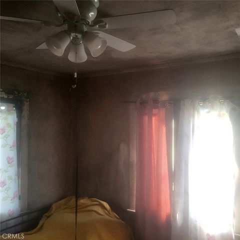 1209 W 90th Street, Los Angeles, CA 90044