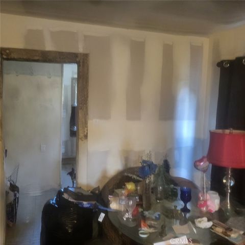 1209 W 90th Street, Los Angeles, CA 90044