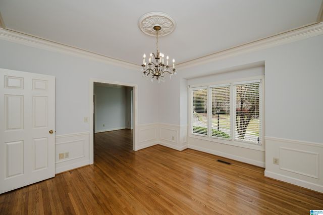 1009 LAKE POINT LANE, Hoover, AL 35244