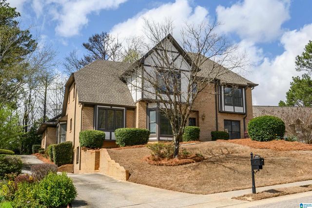 1009 LAKE POINT LANE, Hoover, AL 35244