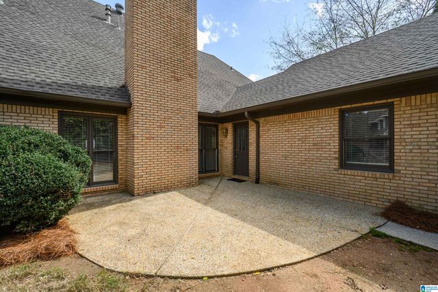 1009 LAKE POINT LANE, Hoover, AL 35244