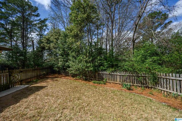 1009 LAKE POINT LANE, Hoover, AL 35244