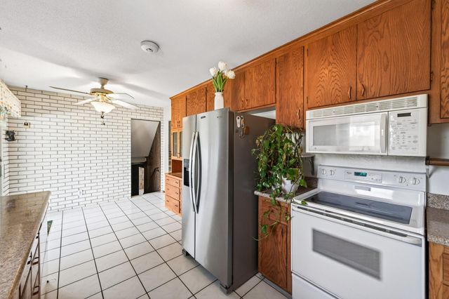 3512 Mcknight Road N, White Bear Lake, MN 55110