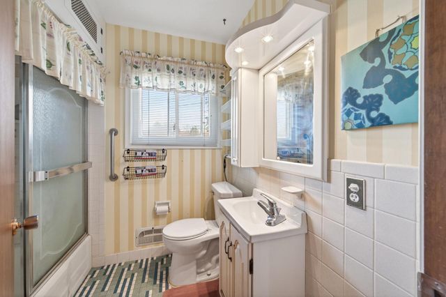 3512 Mcknight Road N, White Bear Lake, MN 55110